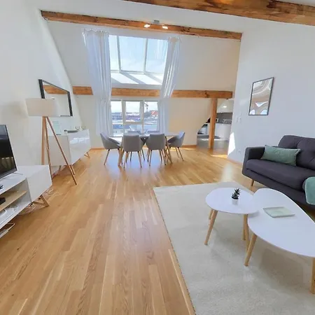 3-bed With Skylight Windows Rm4-6f 洛桑